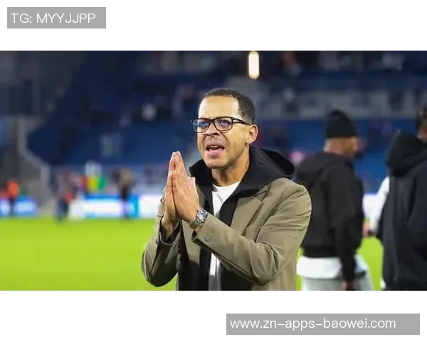 罗塞尼尔亲自发出邀请麦克法兰即将加入蓝军一线队教练组