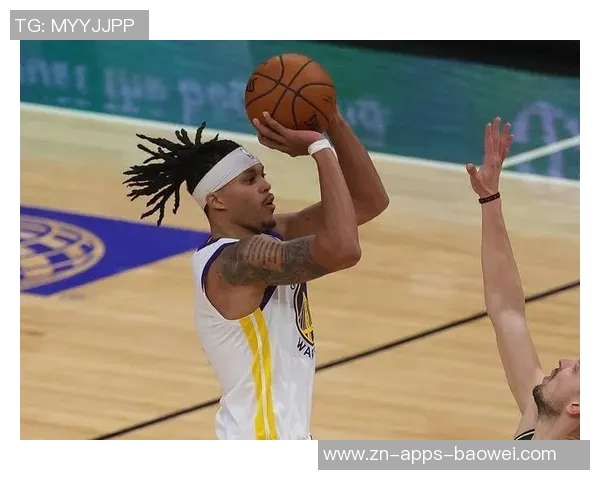 科尔轮换的动态变化分析库里缺阵与斯潘塞崛起的影响探讨